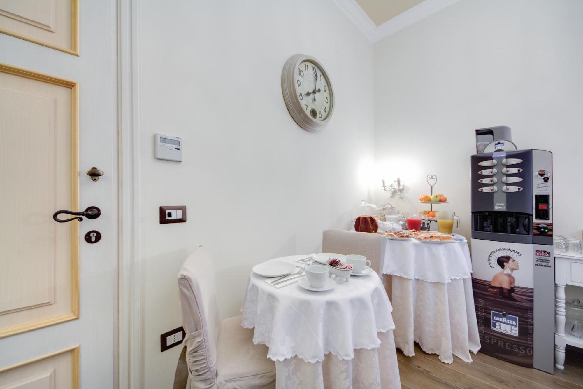 Lunaria Suites Rome Vaticano ภายนอก รูปภาพ