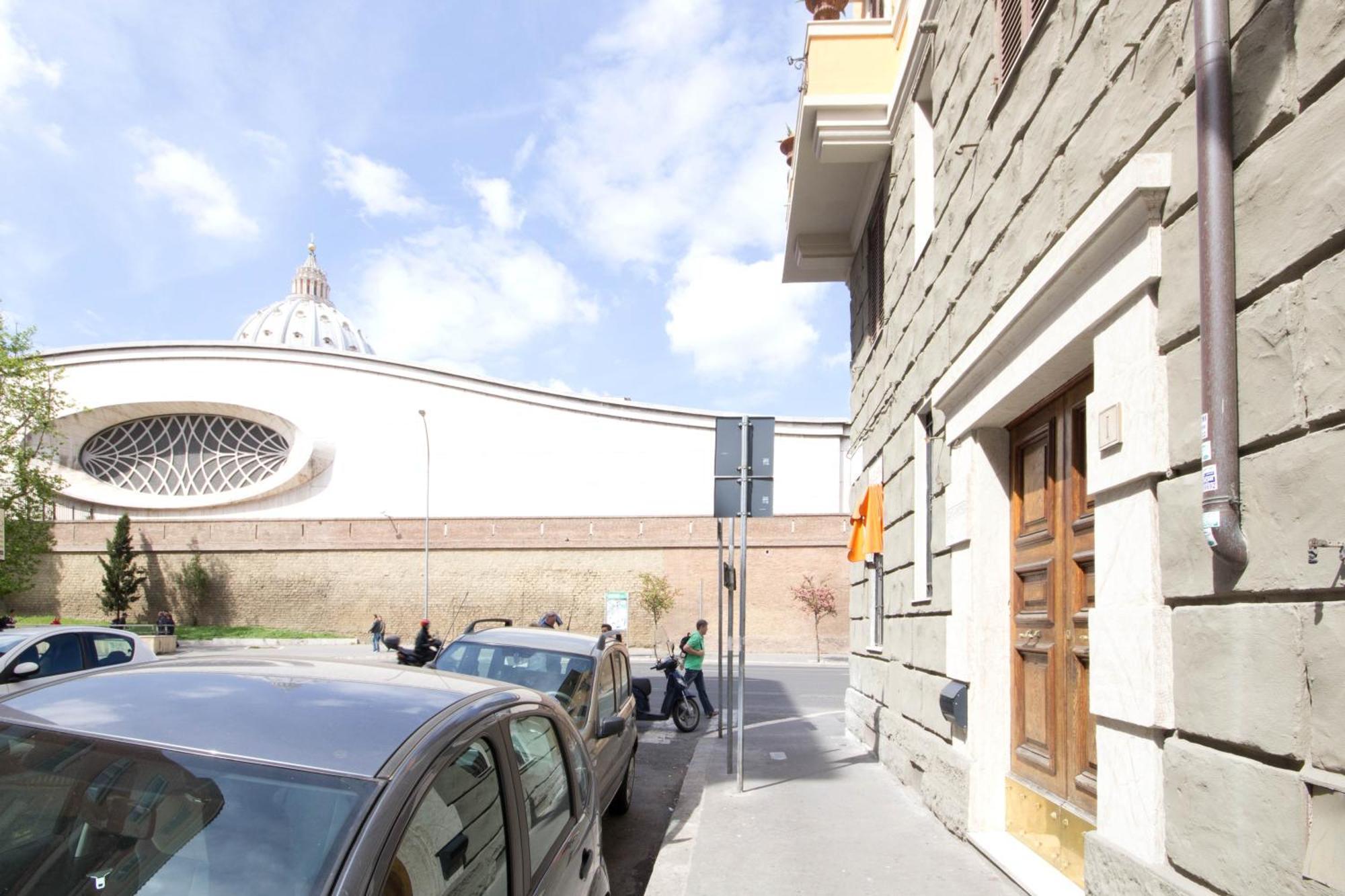 Lunaria Suites Rome Vaticano ภายนอก รูปภาพ